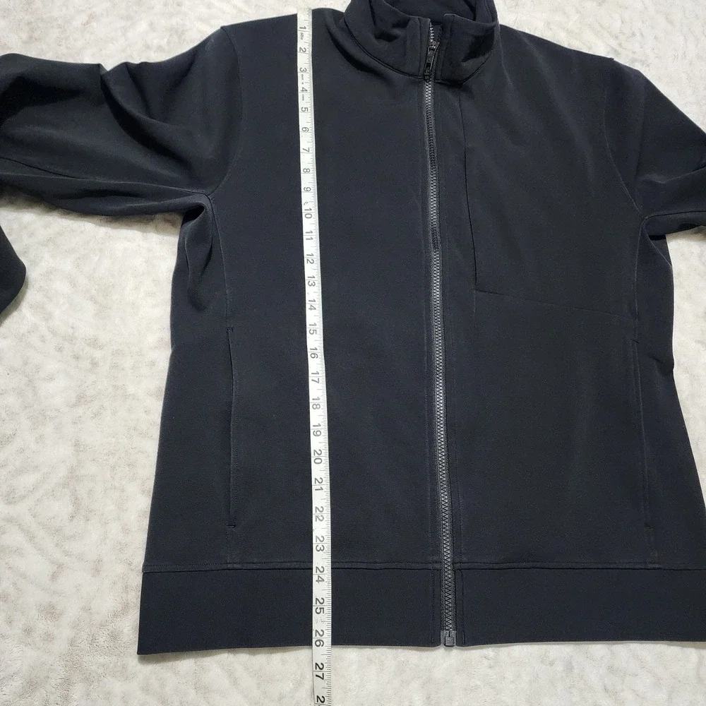 Lululemon Men's Sojourn Jacket  Size L  Black  Full Zip sporty casual